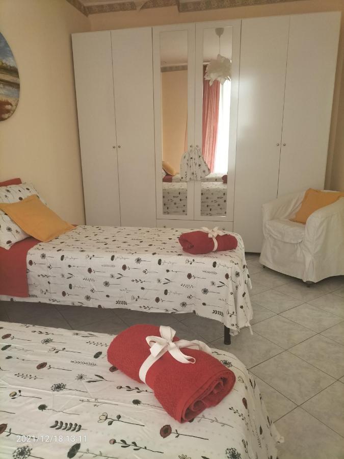 Beatrice Apartment Con 1Camera Da Letto, Un Soggiorno Cucina E Bagno Scordia Luaran gambar