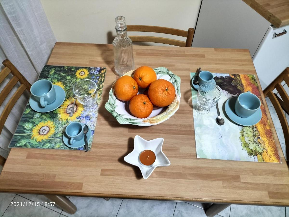 Beatrice Apartment Con 1Camera Da Letto, Un Soggiorno Cucina E Bagno Scordia Luaran gambar